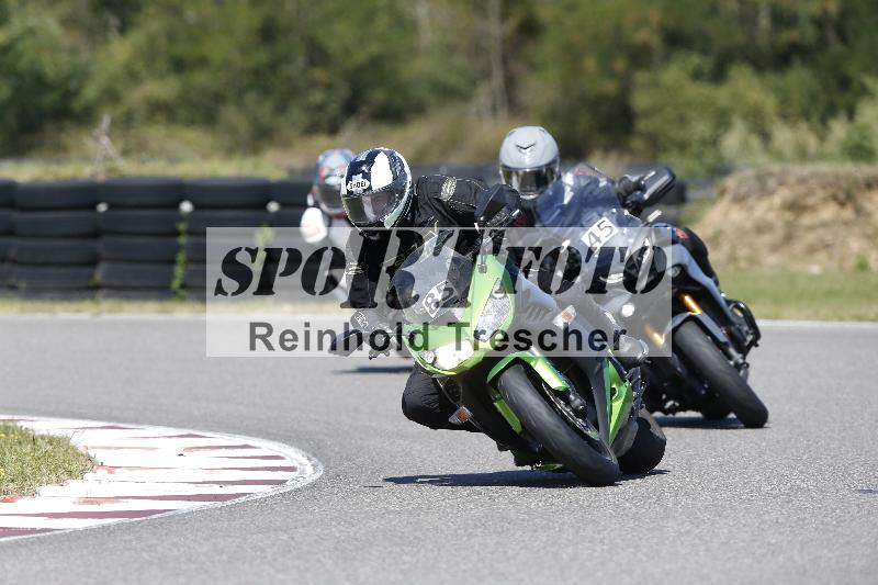 /Archiv-2025/48 25.08.2025 Cornu Master School ADR/blau-bleu/85